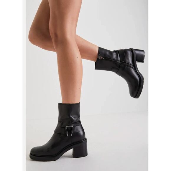 Dolce Vita Women's Camros Boots Black Leather Size 7 NWOB Strap Round Toe - Picture 1 of 12